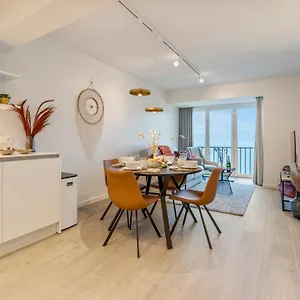 https://seagusta-sea-view-apartment-in-middelkerke.hotelsghent.com